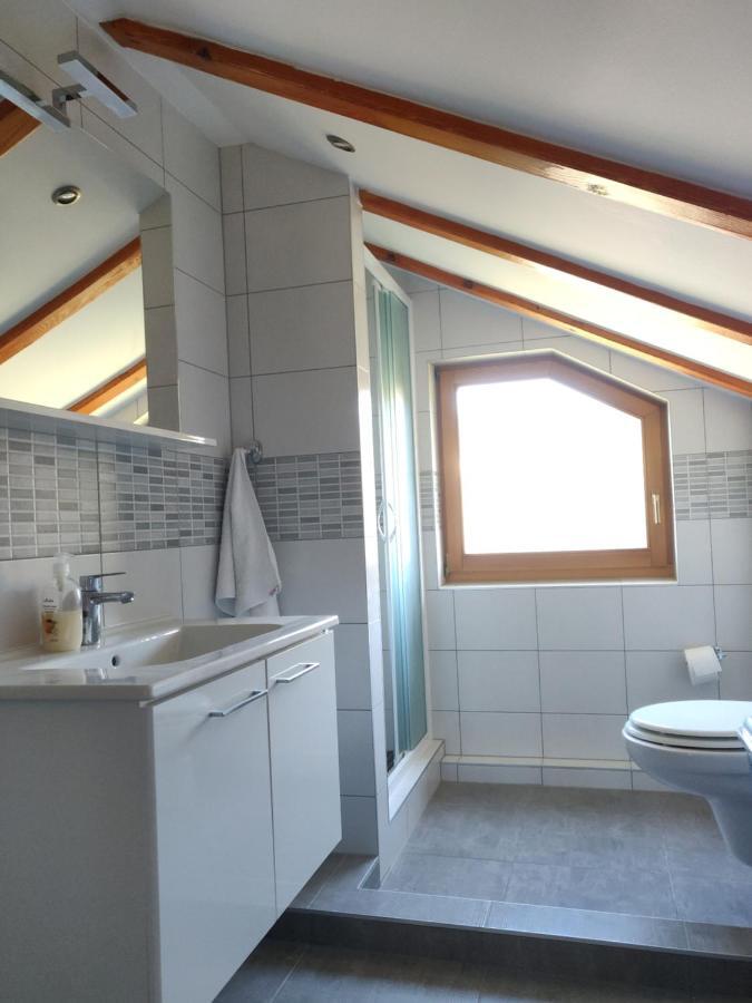 Guest House Maslina Vinišće Екстериор снимка